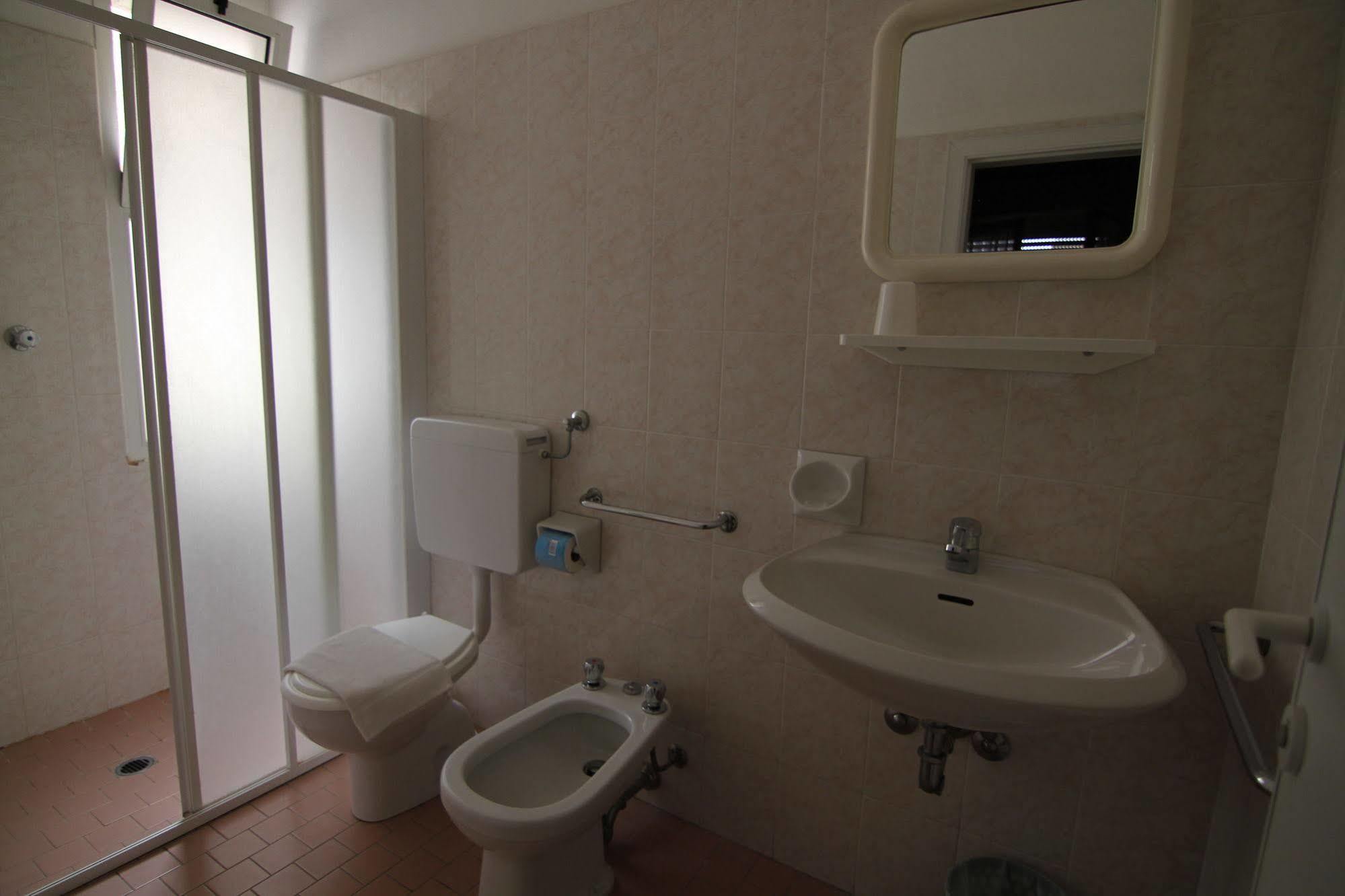 Jammin' Beach Hotel Rimini Extérieur photo
