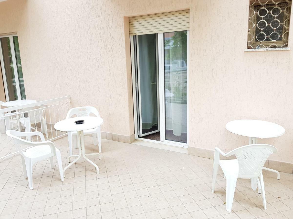 Jammin' Beach Hotel Rimini Extérieur photo
